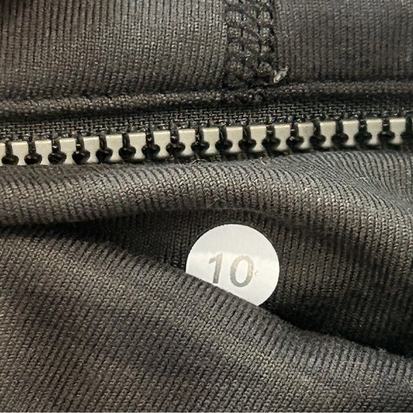 Lululemon Camo Rocket Skirt - Picture 7 of 7